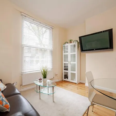 Notting Hill & Hyde Park, Prime Location, Cozy 2-3 Bed Apartment, Close To Kensington Palace & Oxford St,1 Minute To Tube London Exterior photo