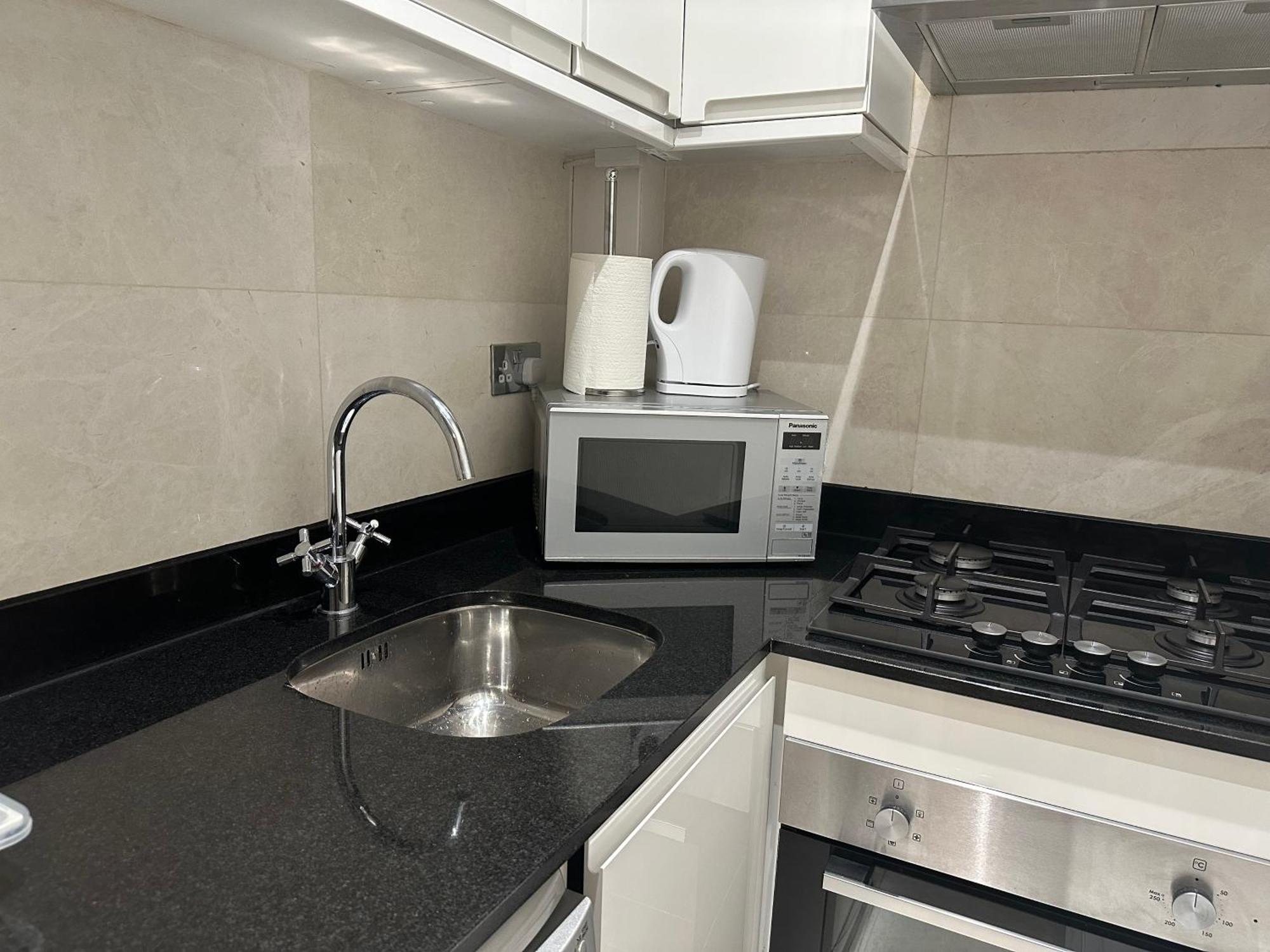 Apartamento Notting Hill & Hyde Park, Prime Location, Cozy 2-3 Bed Apartment, Close To Kensington Palace & Oxford St,1 Minute To Tube