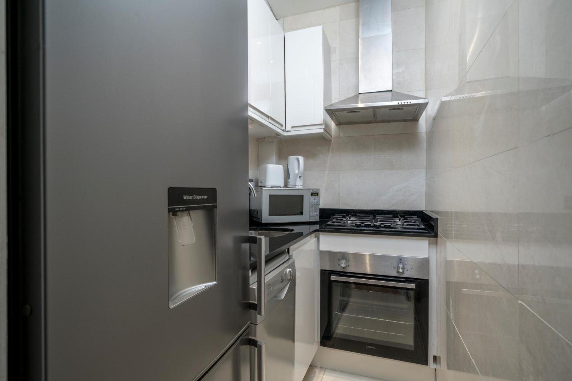 Charming & Modern Apartment, Heart Of Notting Hill, Prime Location, Close To Kensington Palace & Oxford Street Apartment London